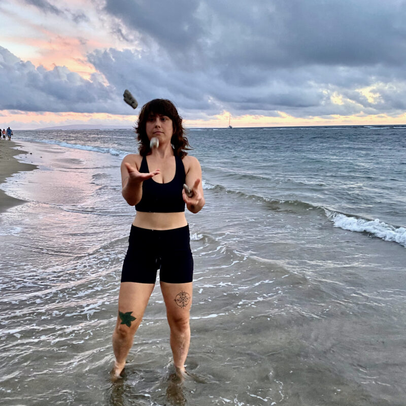Teaching Juggling With Shells
