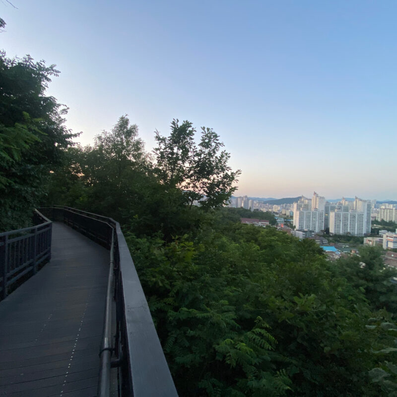 Walk Around Baebongsan