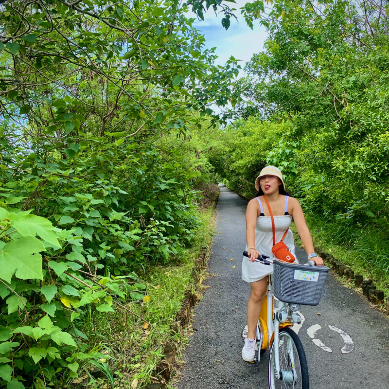 Riding in Anping With Ellen