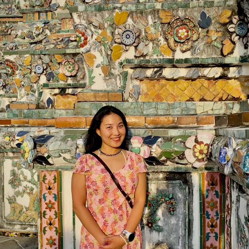 Ellen at Wat Arun