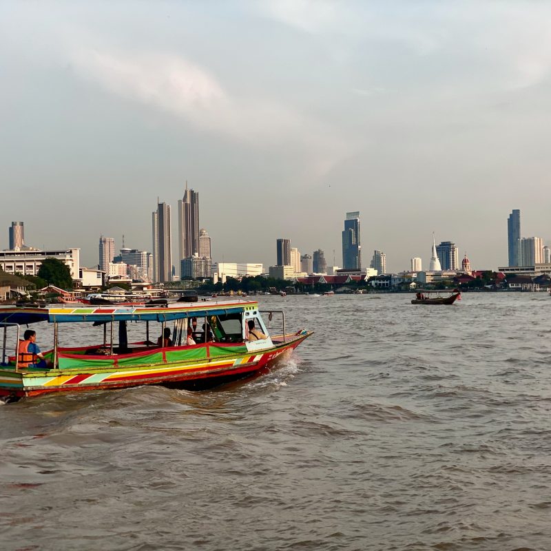 Busy River Speedboats