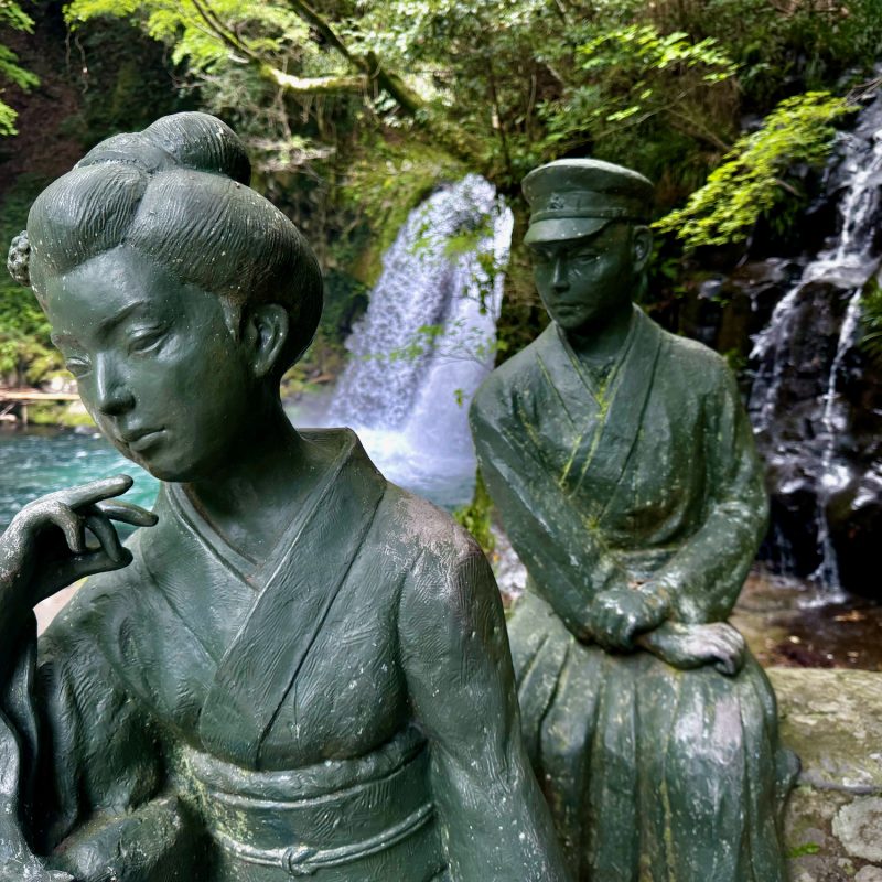 Stoic Statues at Kama-daru Falls