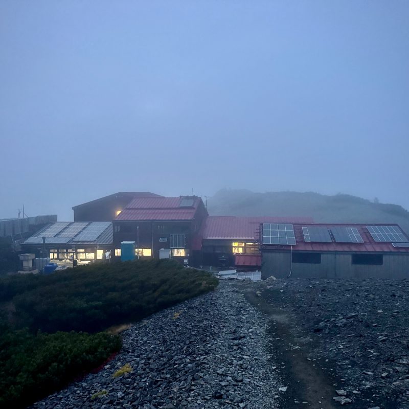 Chogatake Hut
