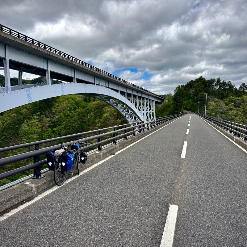 Along the Shii Bridge