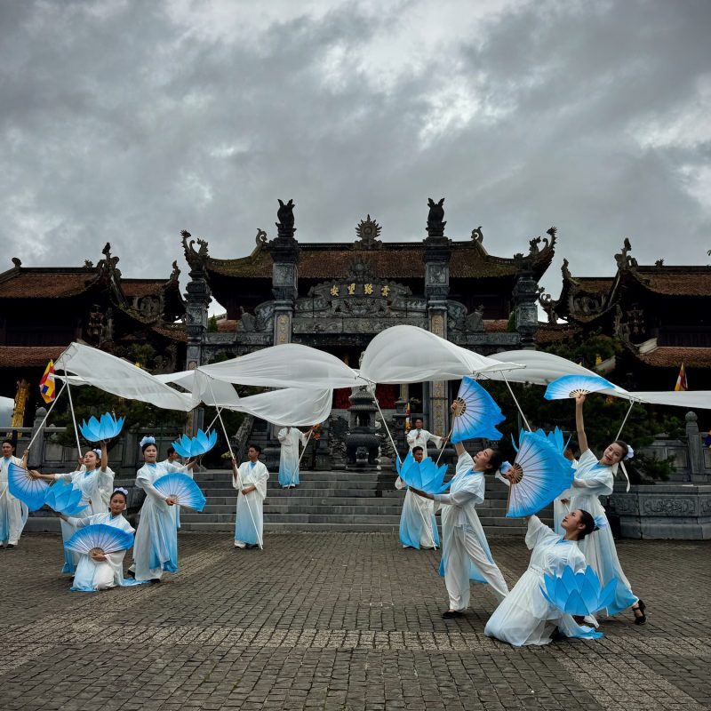 Performers in the Clouds