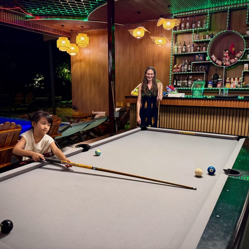 Hostel Billiards