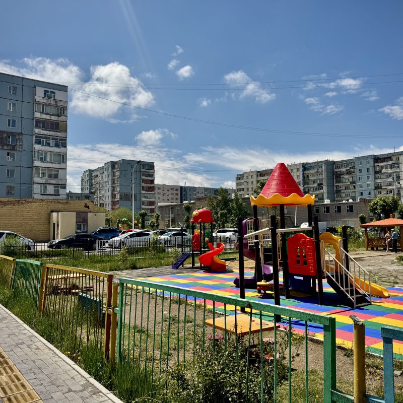 Color on the Bloc